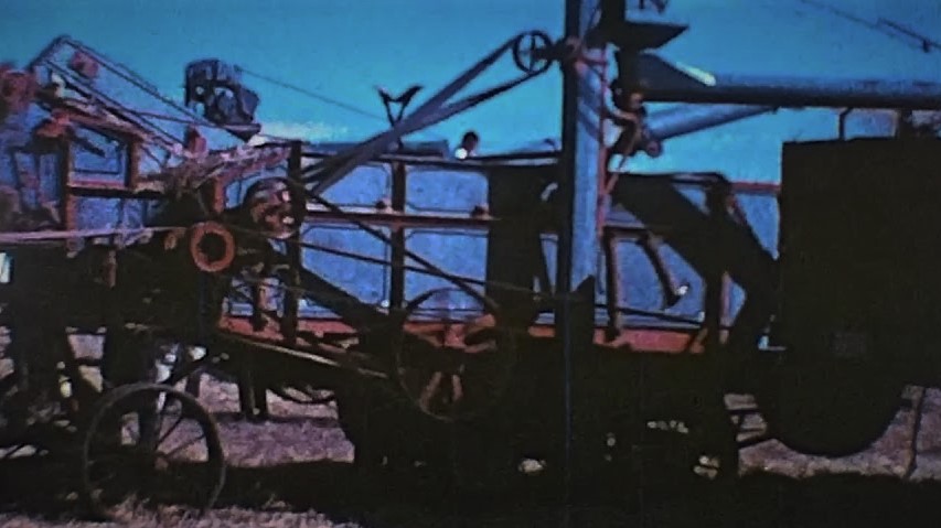 0139 Oilmont Threshing Bee